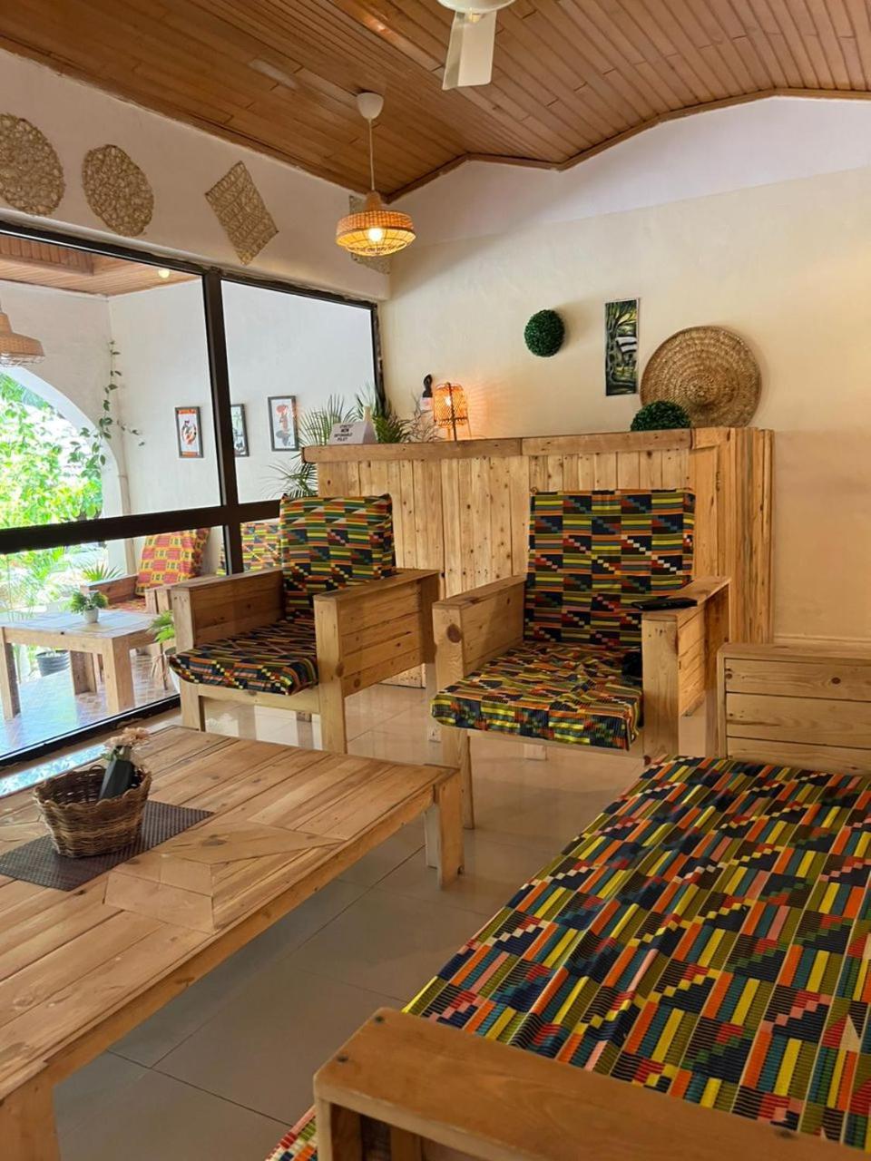 African Treasure Beach Resort Kokrobite Luaran gambar