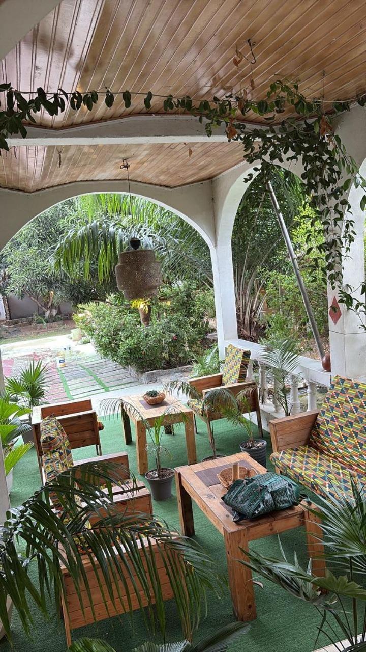 African Treasure Beach Resort Kokrobite Luaran gambar