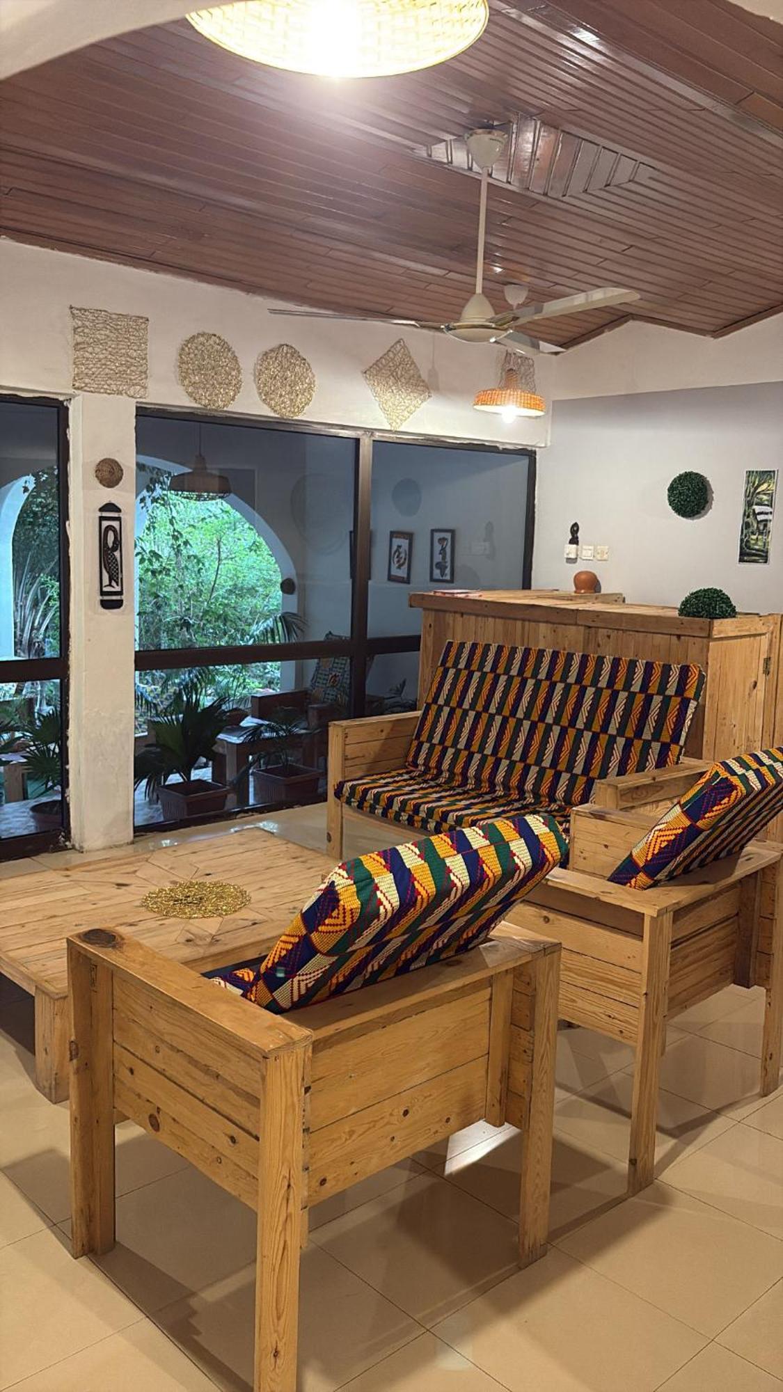 African Treasure Beach Resort Kokrobite Luaran gambar